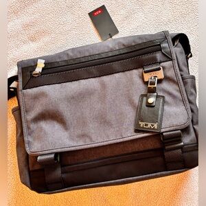 TUMI  Men Charcoal Large Messenger Bag  14 in x 11 in